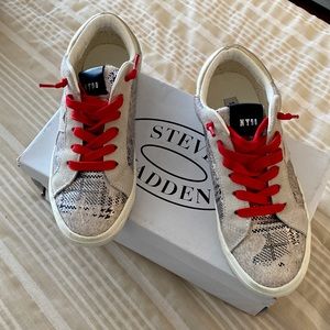Steve Madden sneakers